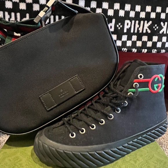 Gucci Black High-Top Sneakers with matching bag - Picture 2 of 16